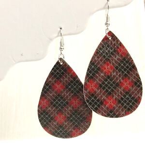 Diagonal Black Red Plaid PU Leather Teardrop Pierced Earrings New
